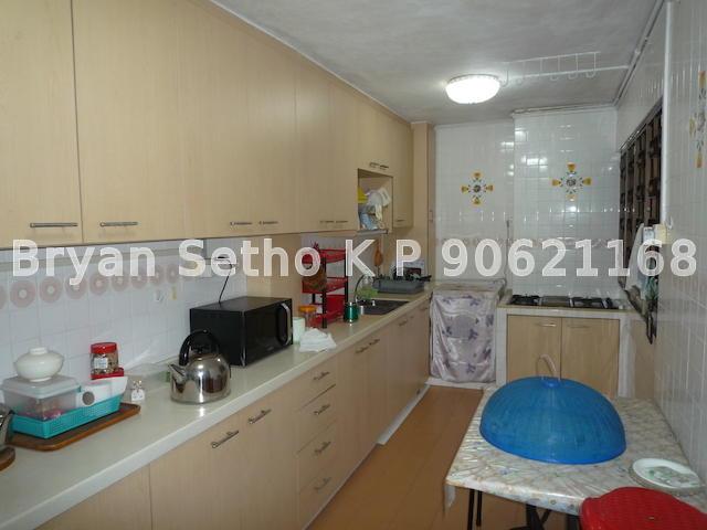 Delta Avenue thumbnail photo